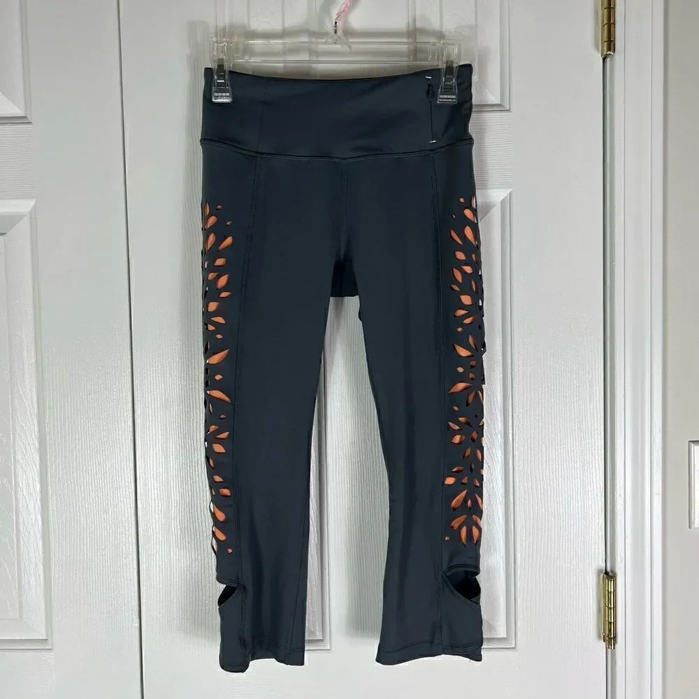 Calia by Carrie Underwood Leggings Size S